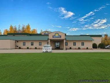 Howard Johnson By Wyndham Portage La Prairie Eksteriør billede